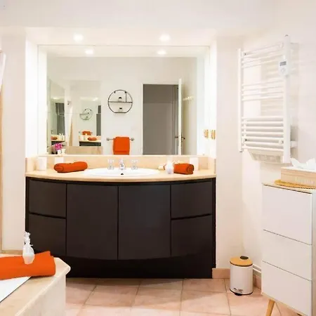 Panorama By Maison Bacou Holiday home *